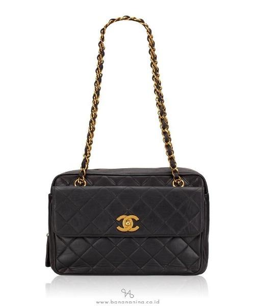 Chanel Classic Flap Bag Black