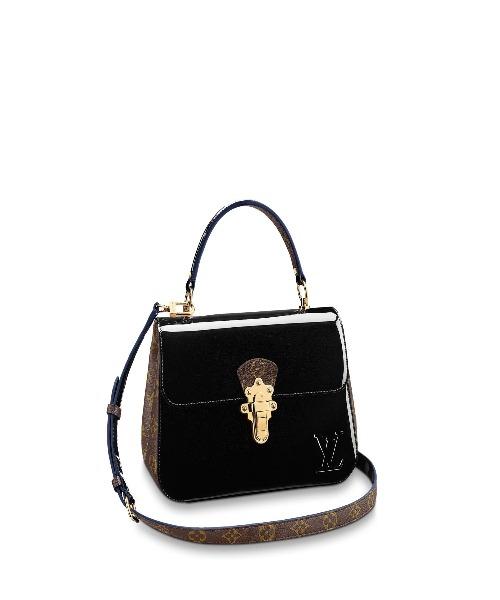 Louis Vuitton - Authenticated Cherrywood Handbag - Patent Leather Black Plain for Women, Very Good Condition